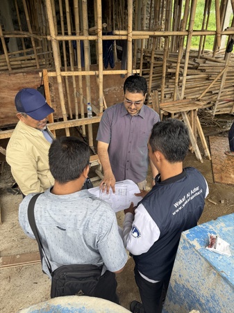 Pembahasan gambar kerja di area proyek