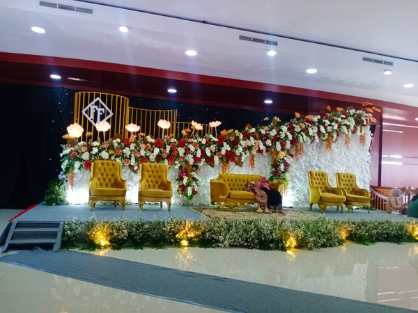 Perlengkapan Alat Pesta
